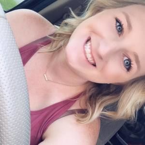 Meet your Posher, Desiree'